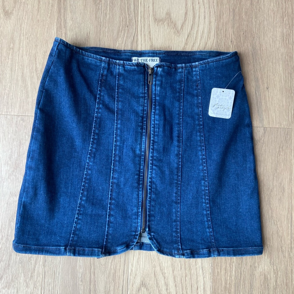 We The Free People Blue Denim Mini Skirt Zip Layla Short Solid Casual Size 6 NWT